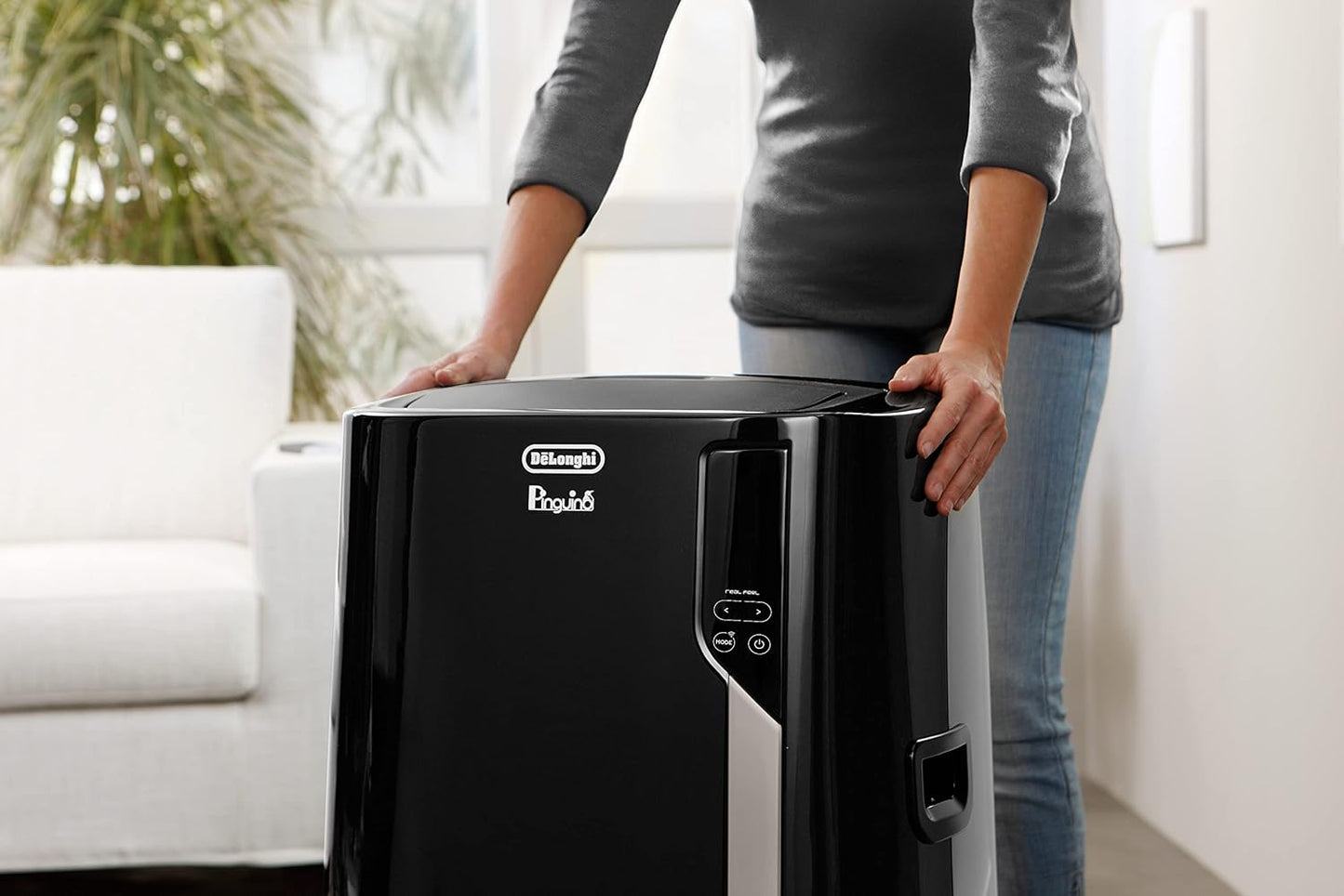 DeLonghi Portable Air Conditioner 12,500 BTU,cool extra large rooms up to 550 sq ft,wifi