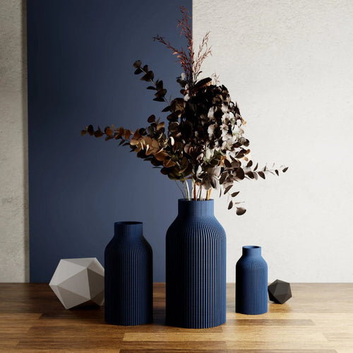 navy bleu vas bottle