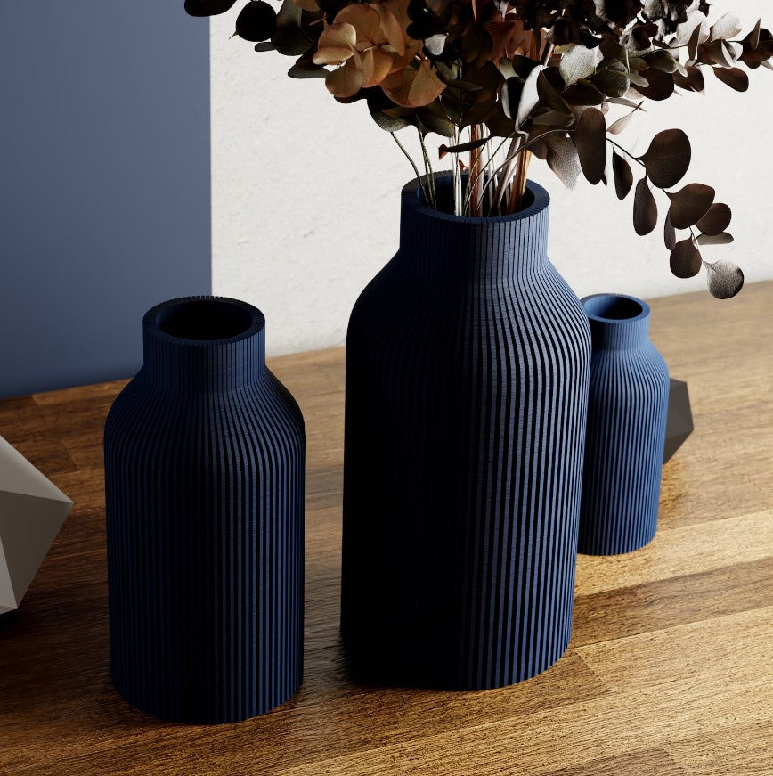 navy bleu vas bottle